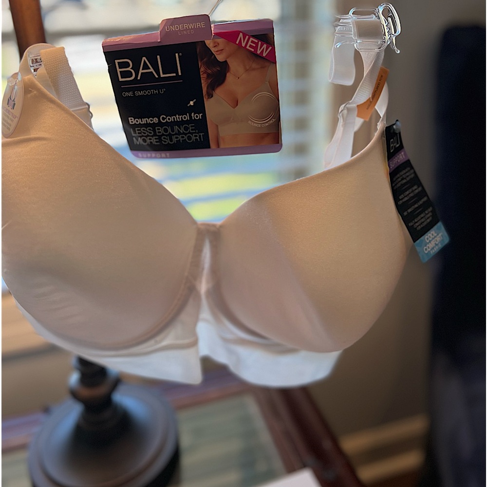 BALI NWT BRA